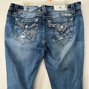 ❄️Mid Rise Boot Cut Bling Jeans